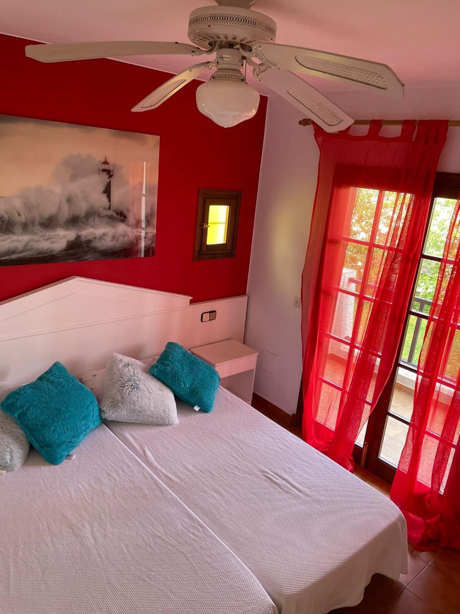 La Casa Del Tiburon Apartment Cala En Porter  Room photo